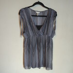 Three Seasons Maternity sheer flowy top with camisole black and white size XL